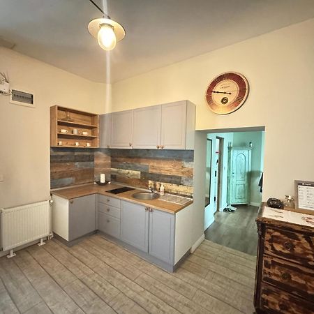 Cozyflat In The Central Arad Exterior photo